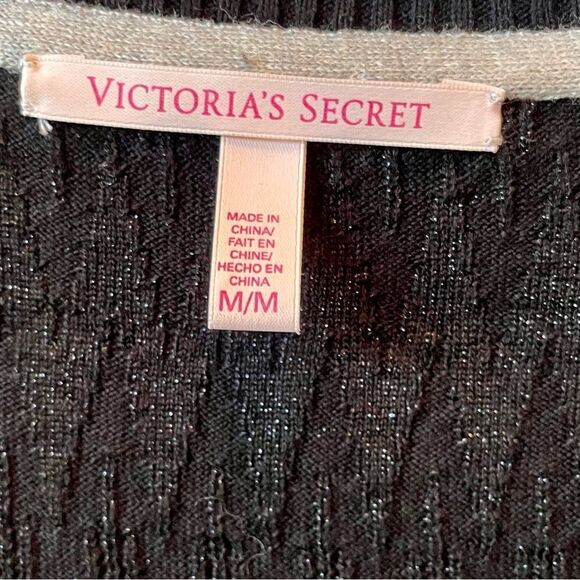 BLACK VINTAGE SWEATER SKATER DRESS BY VICTORIA’s SECRET SIZE MEDIUM - Picture 4 of 5